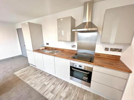1 bedroom Flat for sale in Church Street, Wolverhampton City Centre, Wolverhampton, WV2