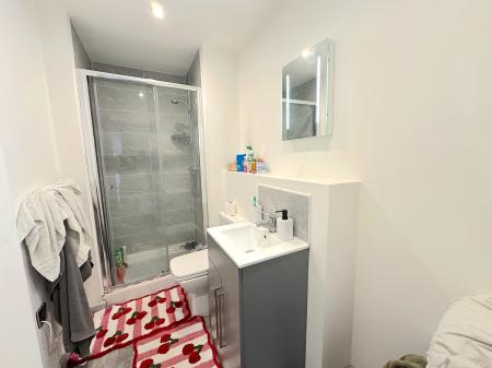 1 bedroom Flat for sale in Church Street, Wolverhampton City Centre, Wolverhampton, WV2