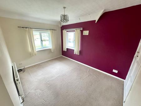 3 bedroom Semi-detached house to let in Swancote Drive, Wolverhampton, WV4
