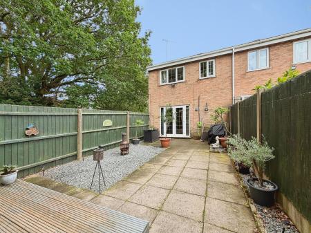 3 bedroom End of terrace house for sale in Moxhull Close, Willenhall, Wolverhampton, WV12
