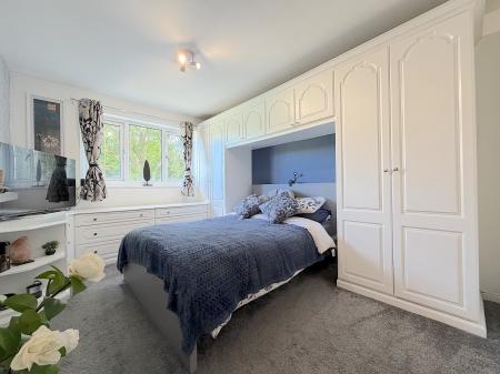 3 bedroom End of terrace house for sale in Moxhull Close, Willenhall, Wolverhampton, WV12