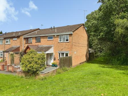 3 bedroom End of terrace house for sale in Moxhull Close, Willenhall, Wolverhampton, WV12