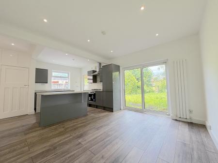 3 bedroom Semi-detached house for sale in Wimborne Road, Fallings Park, Wolverhampton, WV10