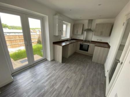 2 bedroom End of terrace house to let in Warke Terrace, Holyhead Road, Telford, TF2