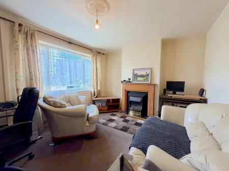 3 bedroom Semi-detached house for sale in Parry Road, Ashmore Park, Wolverhampton, WV11
