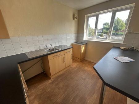 1 bedroom Flat to let in Green Lane, Wolverhampton, WV6