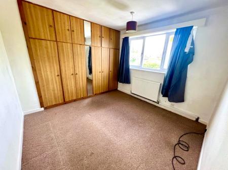1 bedroom Flat to let in Green Lane, Wolverhampton, WV6