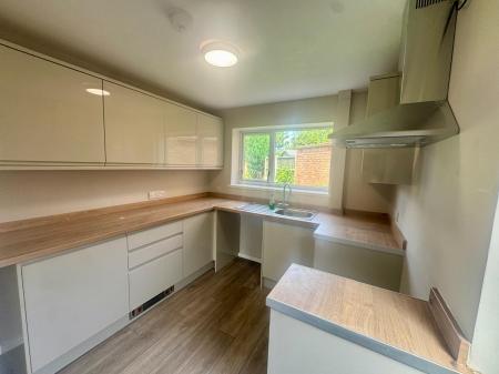 2 bedroom End of terrace house to let in Slade Road, Wolverhampton, WV10