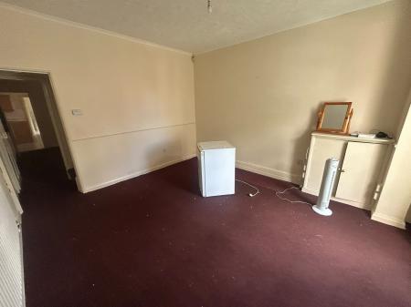 2 bedroom Terraced House to let in Woden Road, Wolverhampton, WV10
