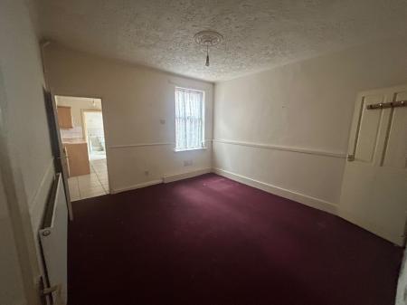 2 bedroom Terraced House to let in Woden Road, Wolverhampton, WV10