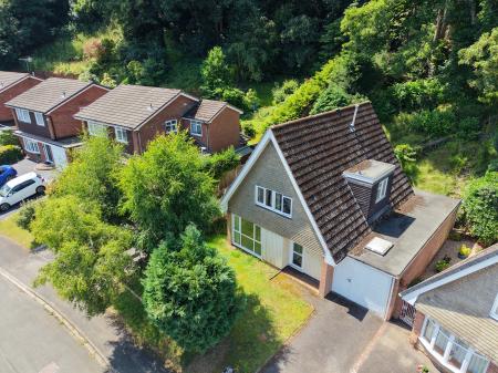 3 bedroom Detached house for sale in Woodfield Heights, Tettenhall, Wolverhampton, WV6