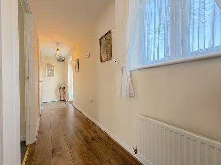 2 bedroom Ground floor flat for sale in Ardgowan Grove, Wolverhampton, WV4