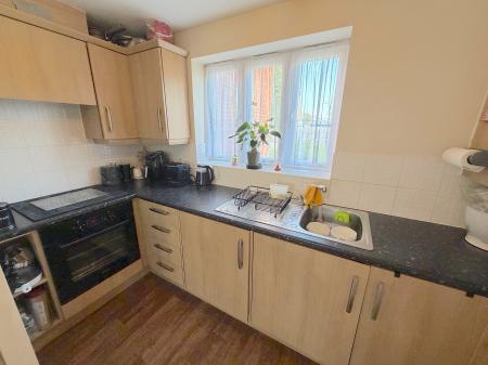 2 bedroom Ground floor flat for sale in Ardgowan Grove, Wolverhampton, WV4