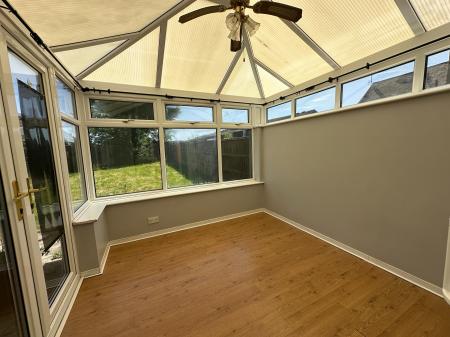 3 bedroom Semi-detached house to let in Southall Road, Wednesfield, WV11