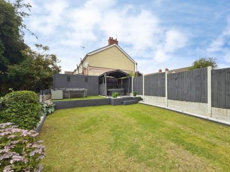 3 bedroom Terraced House for sale in Willenhall Road, Willenhall, Wolverhampton, WV13