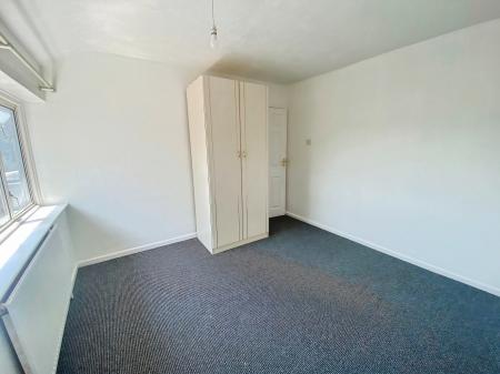 3 bedroom Semi-detached house to let in Vaughan Road, Willenhall, WV13