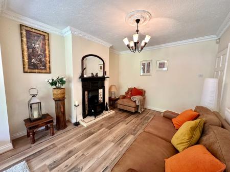 3 bedroom Semi-detached house for sale in Wimborne Road, Fallings Park, Wolverhampton, WV10