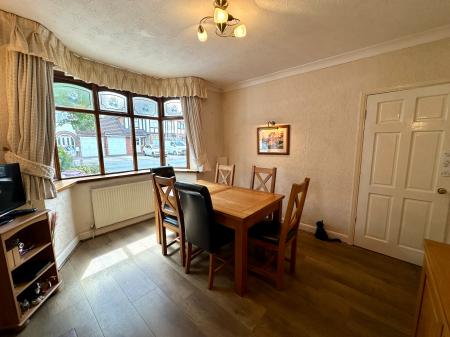 3 bedroom Semi-detached house for sale in Wimborne Road, Fallings Park, Wolverhampton, WV10