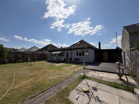 4 bedroom Bungalow to let in Stafford Road, Wolverhampton, WV10
