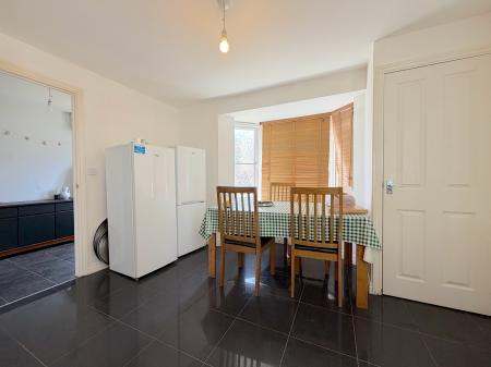 4 bedroom Detached house for sale in Rakegate Close, Oxley, Wolverhampton, WV10
