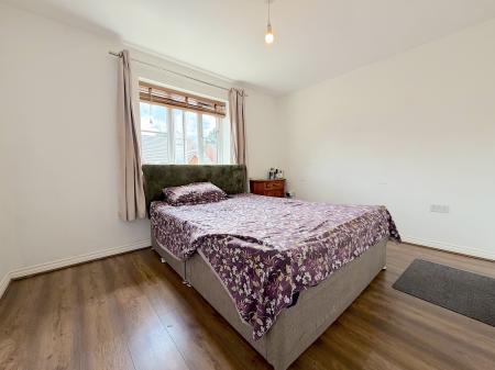 4 bedroom Detached house for sale in Rakegate Close, Oxley, Wolverhampton, WV10