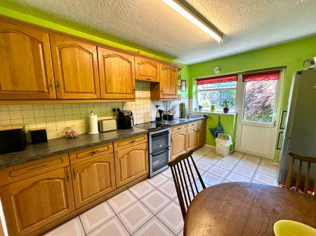 3 bedroom Semi-detached bungalow for sale in Johnson Avenue, Wednesfield, Wolverhampton, WV11