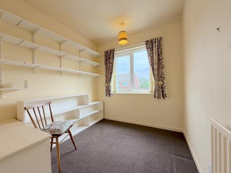 3 bedroom Semi-detached house for sale in Roderick Drive, Wednesfield, Wolverhampton, WV11