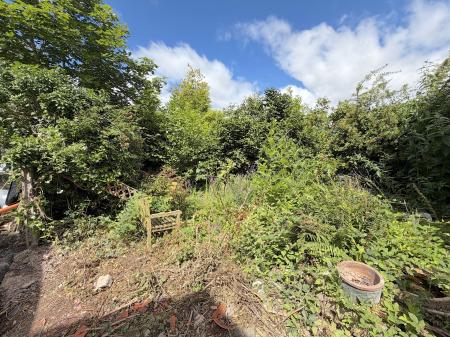 3 bedroom Semi-detached house for sale in Roderick Drive, Wednesfield, Wolverhampton, WV11