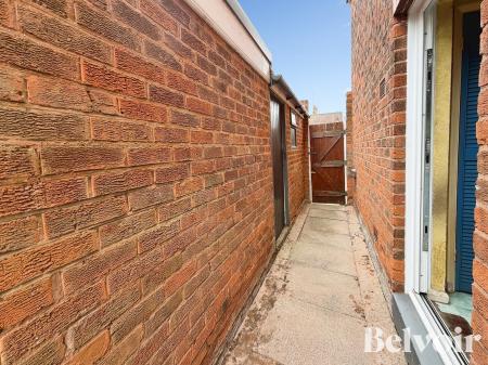 2 bedroom Semi-detached house for sale in Pickering Road, Wednesfield, Wolverhampton, WV11