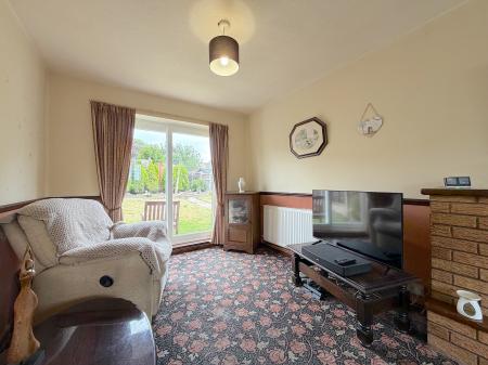2 bedroom Semi-detached house for sale in Pickering Road, Wednesfield, Wolverhampton, WV11