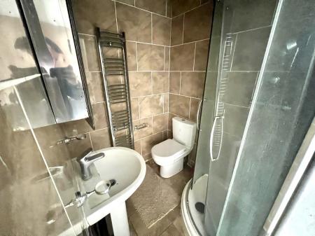 3 bedroom Detached house to let in Finchfield Hill, Finchfield, Wolverhampton, WV3