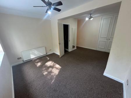 3 bedroom Detached house to let in Finchfield Hill, Finchfield, Wolverhampton, WV3