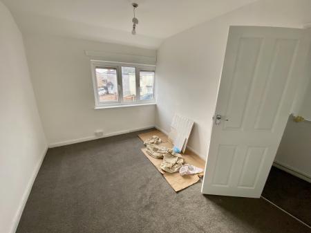 3 bedroom Semi-detached house to let in Garden Walk, Bilston, WV14