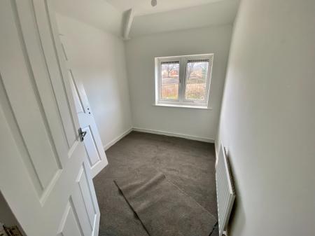 3 bedroom Semi-detached house to let in Garden Walk, Bilston, WV14