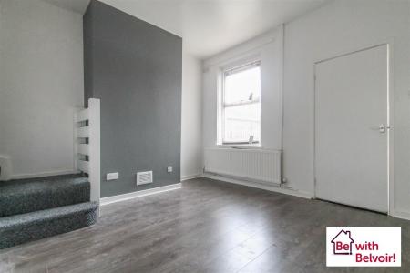 2 bedroom Terraced House to let in Stratton Street, Wolverhampton, WV10