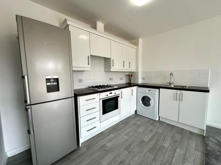 2 bedroom Apartment for sale in Key Gardens, Heath Town, Wolverhampton, WV10