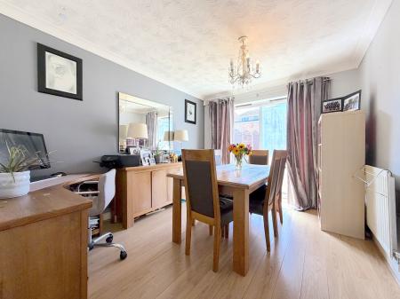 3 bedroom Detached house for sale in Halecroft Avenue, Wednesfield, Wolverhampton, WV11