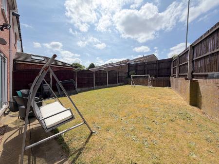 3 bedroom Detached house for sale in Halecroft Avenue, Wednesfield, Wolverhampton, WV11