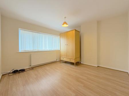 3 bedroom Semi-detached house for sale in Sudbury Close, Wednesfield, Wolverhampton, WV11