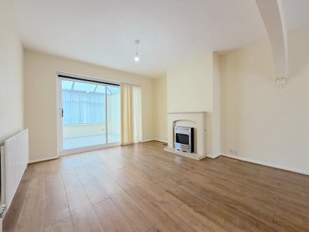 3 bedroom Semi-detached house for sale in Sudbury Close, Wednesfield, Wolverhampton, WV11
