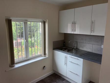 1 bedroom Flat to let in Lichfield Road, Wednesfield, WV11