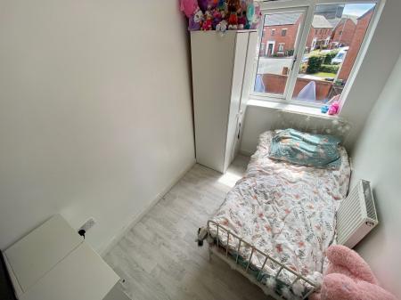3 bedroom Semi-detached house to let in Coningsby Drive, Wolverhampton, WV2