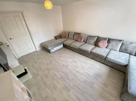 3 bedroom Semi-detached house to let in Coningsby Drive, Wolverhampton, WV2