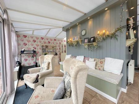 4 bedroom Detached house for sale in Old Park Road, Wednesbury, WS10