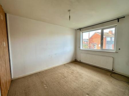 3 bedroom Semi-detached house for sale in Wakes Road, Wednesbury, WS10
