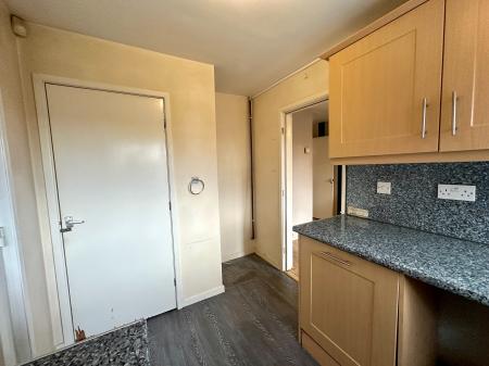 3 bedroom Semi-detached house for sale in Wakes Road, Wednesbury, WS10