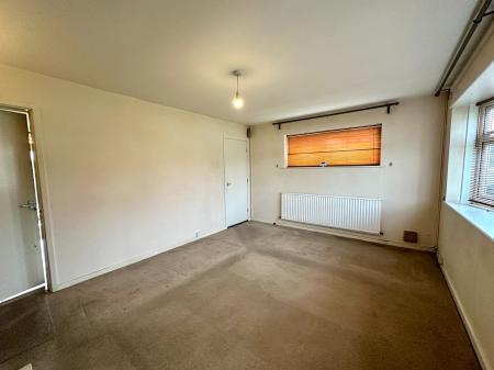 3 bedroom Semi-detached house for sale in Wakes Road, Wednesbury, WS10