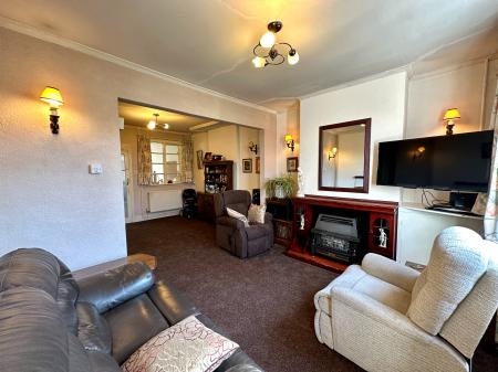 3 bedroom Semi-detached house for sale in Selmans Hill, Bloxwich, Walsall, WS3