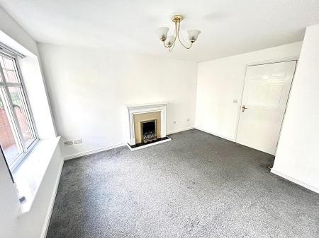 2 bedroom Apartment to let in Pennant Court, Penn Road, Penn, Wolverhampton, WV3