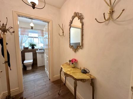 5 bedroom Detached house for sale in Cannock Road, Westcroft, Wolverhampton, WV10